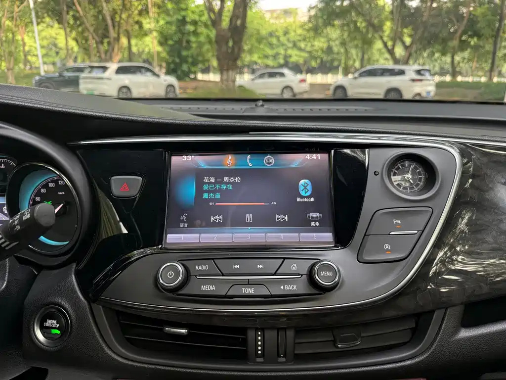 Buick Envision Plus 2016 — фото 9