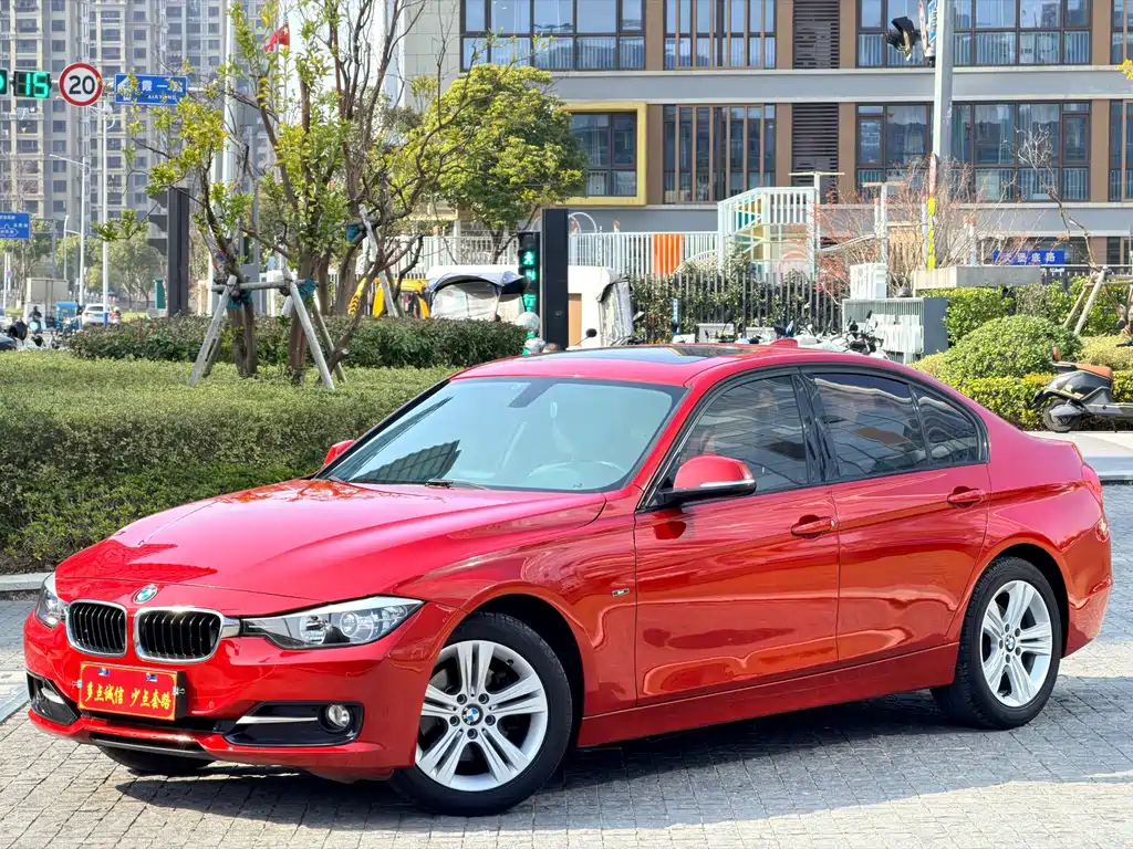 BMW 3 Series 2014 — фото 1