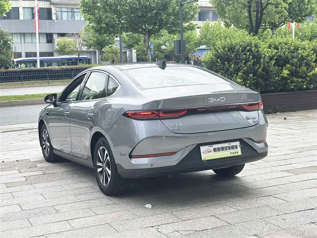BYD Qin PLUS 2025 — фото 9