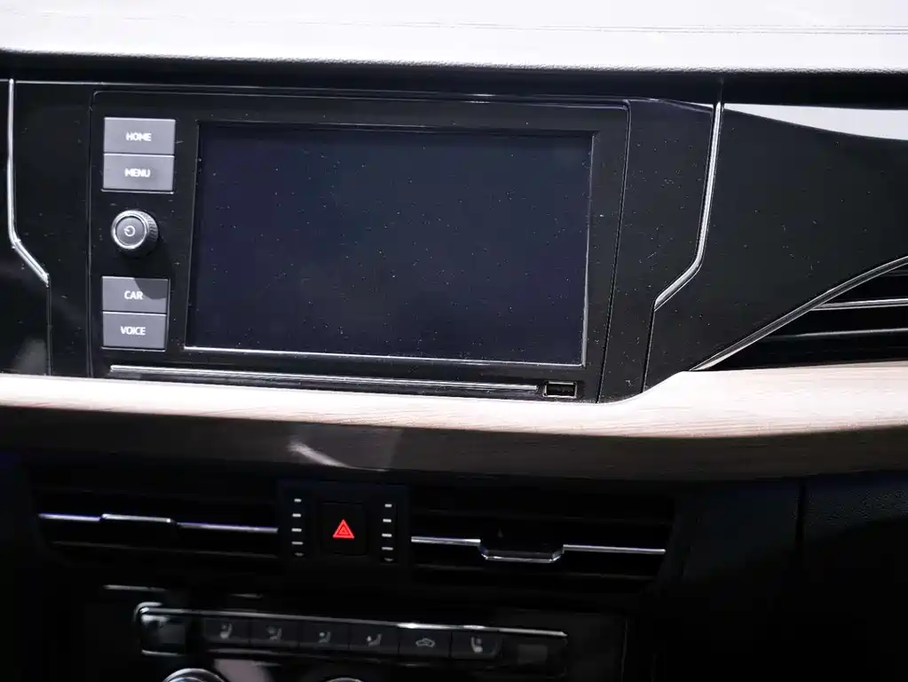 Volkswagen Passat 2019 — фото 17