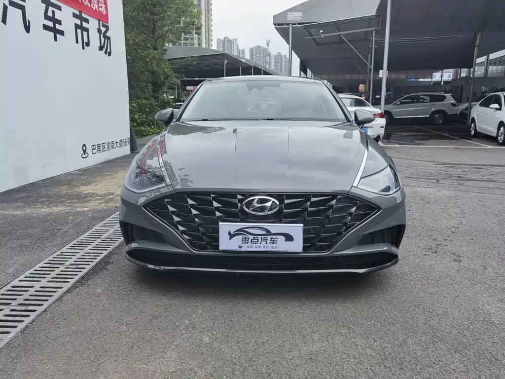 Hyundai Sonata 2022 — фото 2