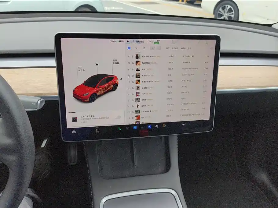 Tesla Model Y 2021 — фото 13