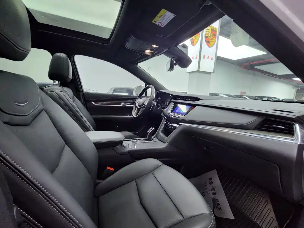 Cadillac XT5 2023 — фото 10