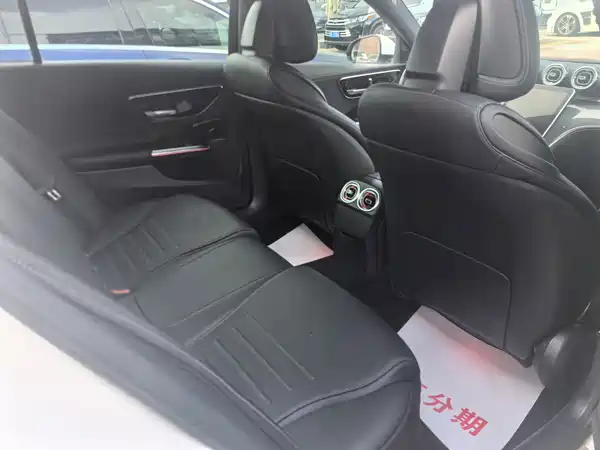 Mercedes-Benz C-Class 2021