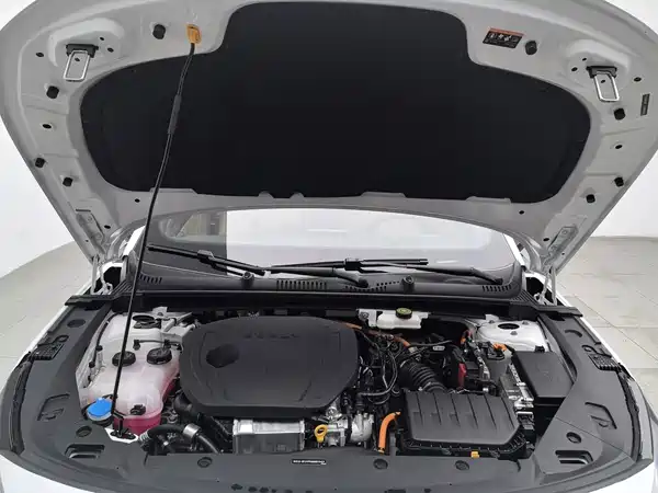 Geely Galaxy L6 2024