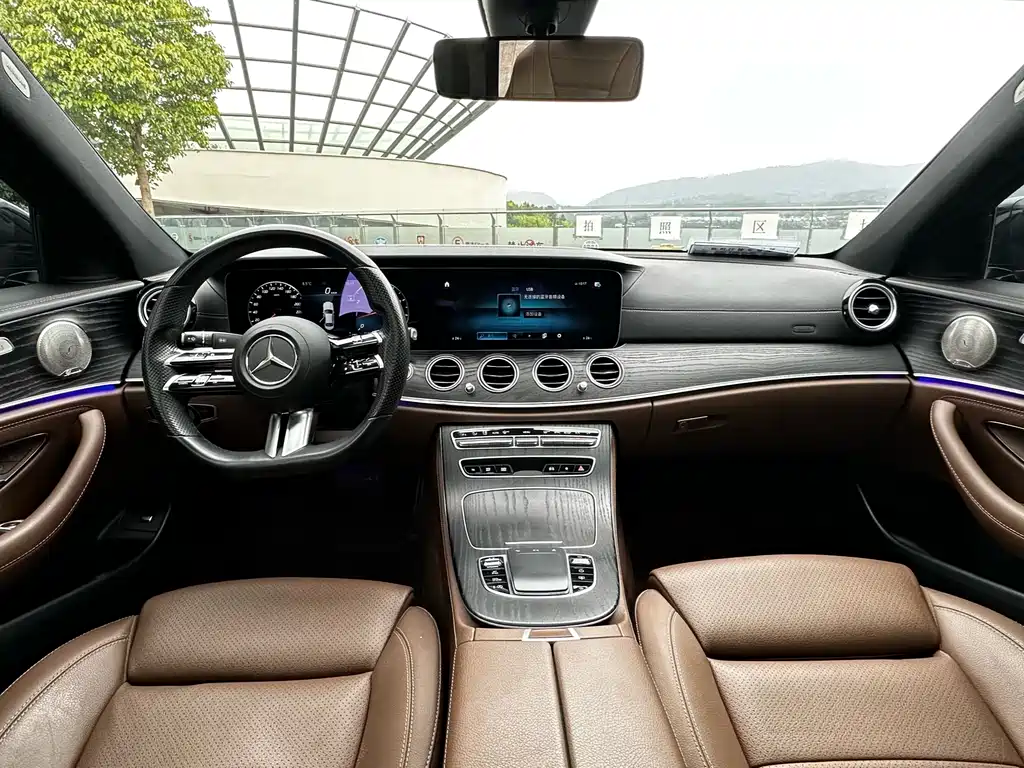 Mercedes-Benz E-Class 2022 — фото 7