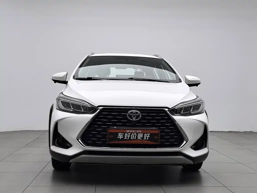 Toyota Yaris L 2021