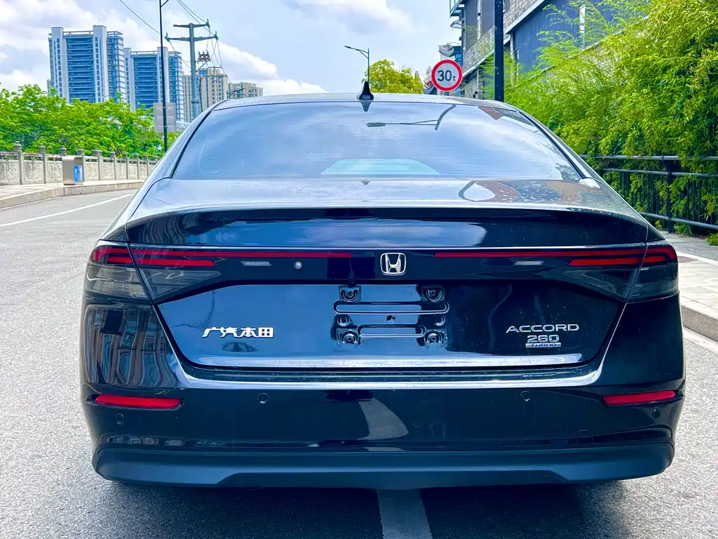 Honda Accord 2025 — фото 8