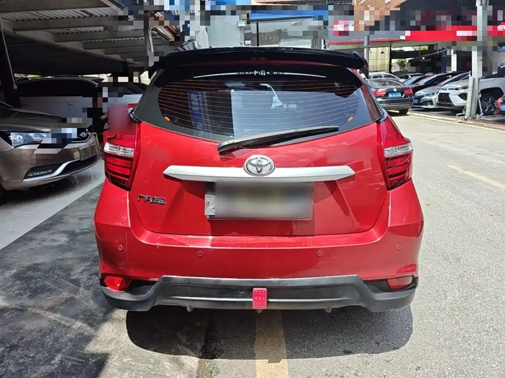 Toyota Yaris L 2020