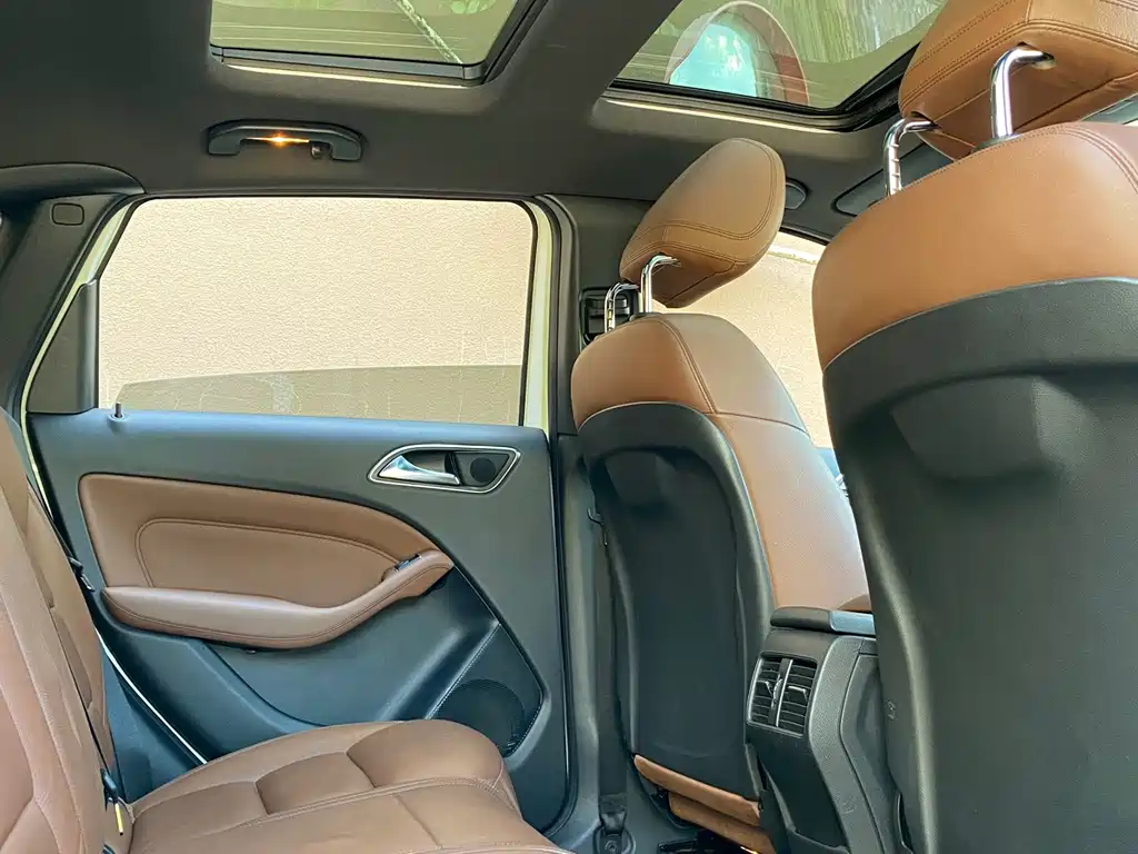 Mercedes-Benz B-Class 2013 — фото 19