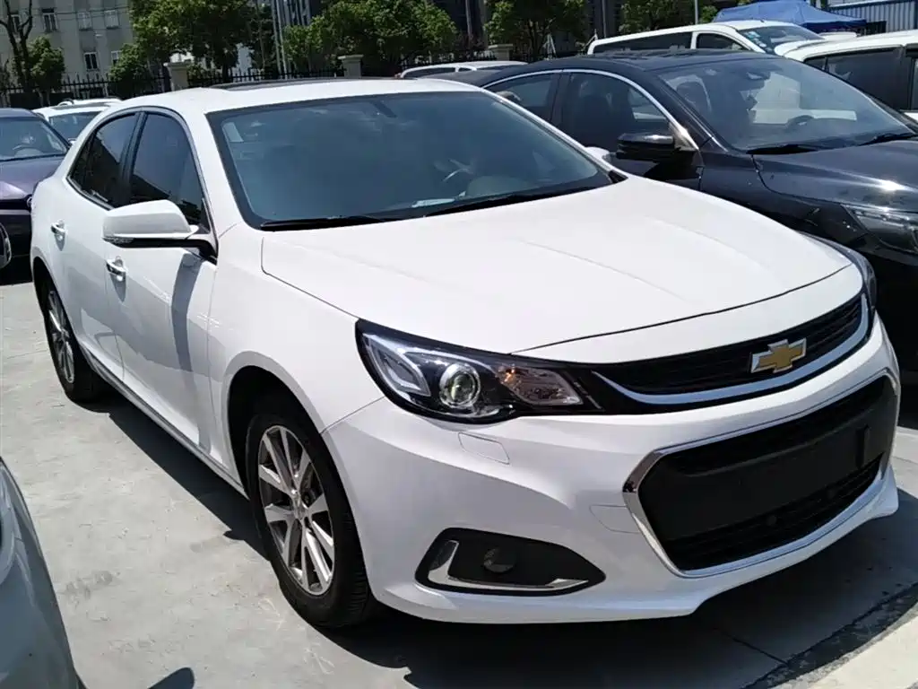 Chevrolet Malibu 2017 — фото 4