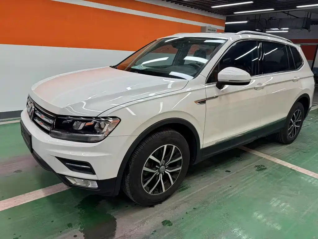 Volkswagen Tiguan L 2019 — фото 2