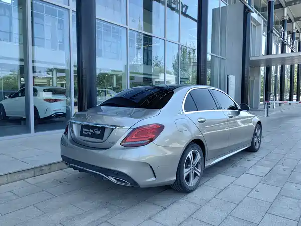 Mercedes-Benz C-Class 2021