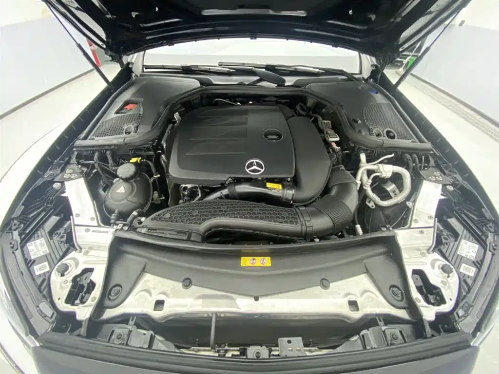 Mercedes-Benz E-Class 2023 — фото 12
