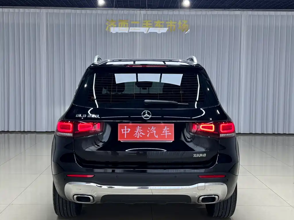 Mercedes-Benz GLB 2023 — фото 5