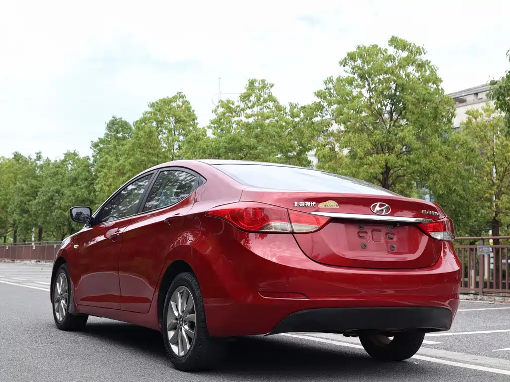 Hyundai Elantra 2016