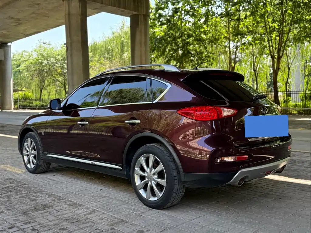 Infiniti QX50 2017 — фото 13