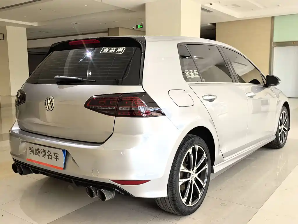 Volkswagen Golf 2017 — фото 11