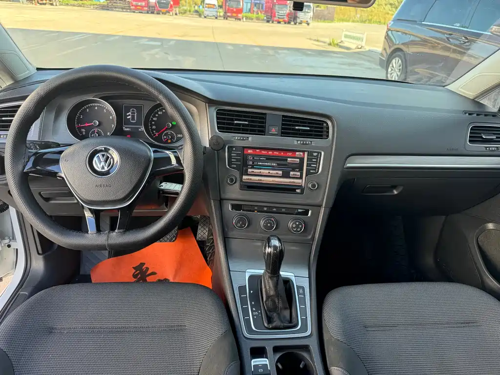 Volkswagen Golf 2015