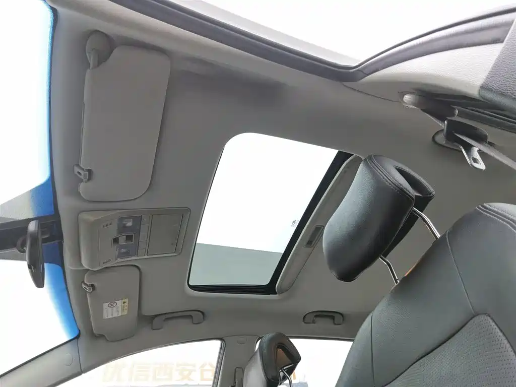 Chevrolet Captiva 2015 — фото 14