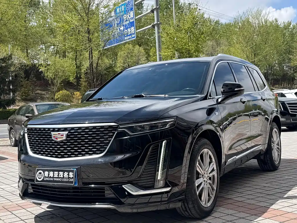Cadillac XT6 2022 — фото 1