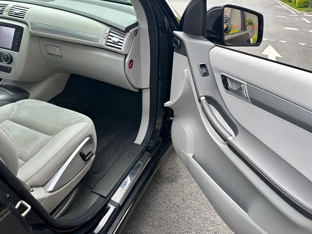 Mercedes-Benz R-Class 2016 — фото 16