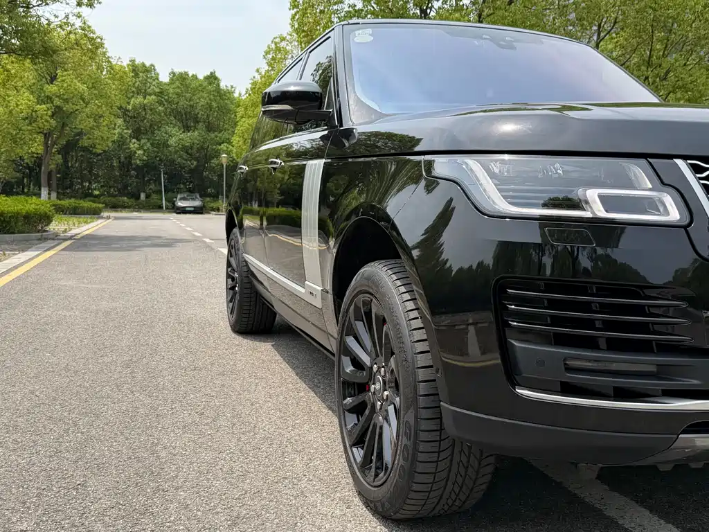 Land Rover Range Rover 2018 — фото 22