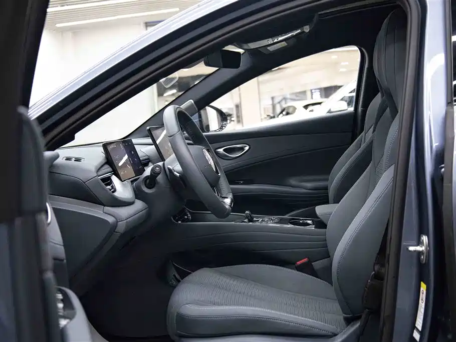 BYD Seal 06GT 2025 — фото 17