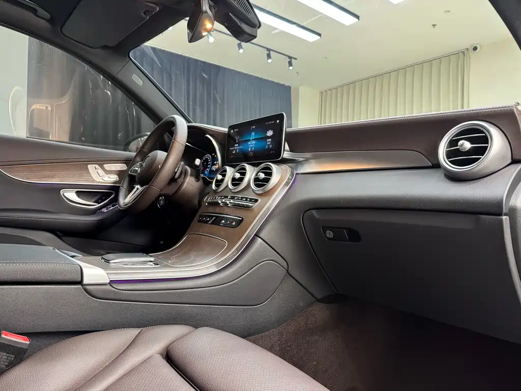 Mercedes-Benz GLC 2022 — фото 36