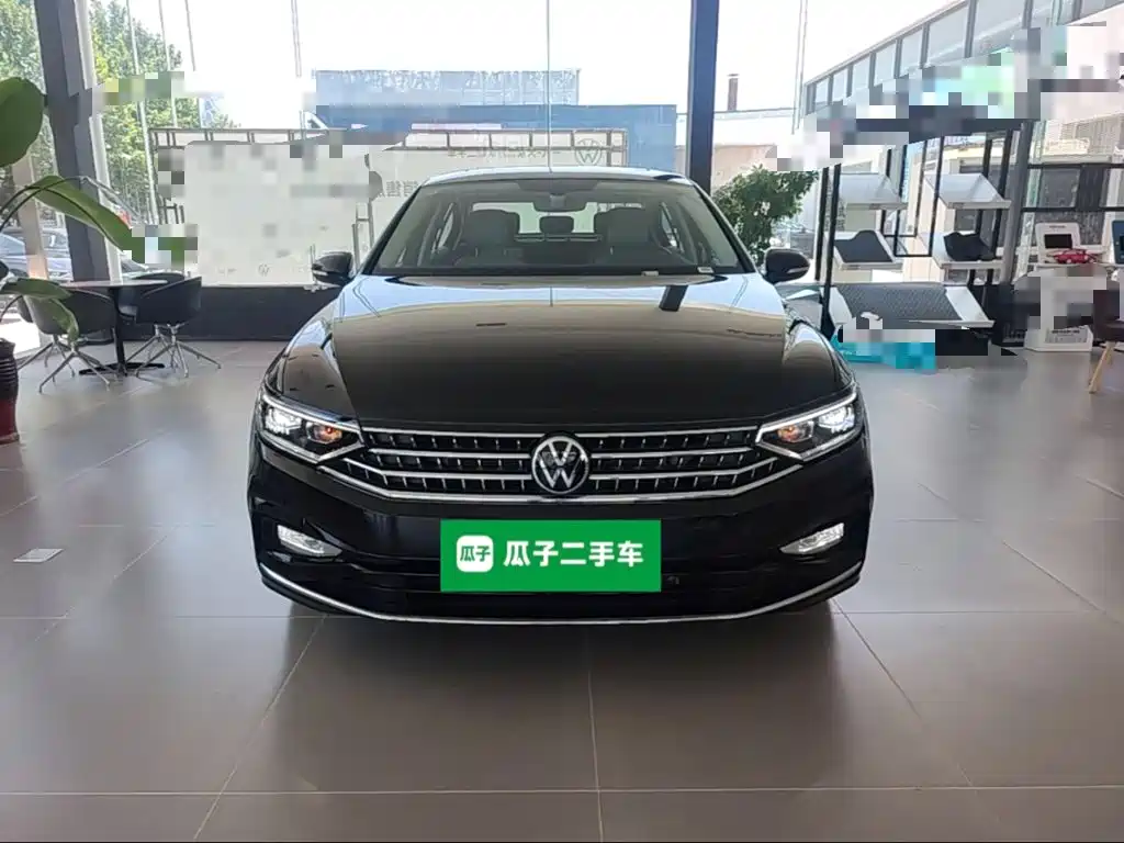 Volkswagen Magotan 2025
