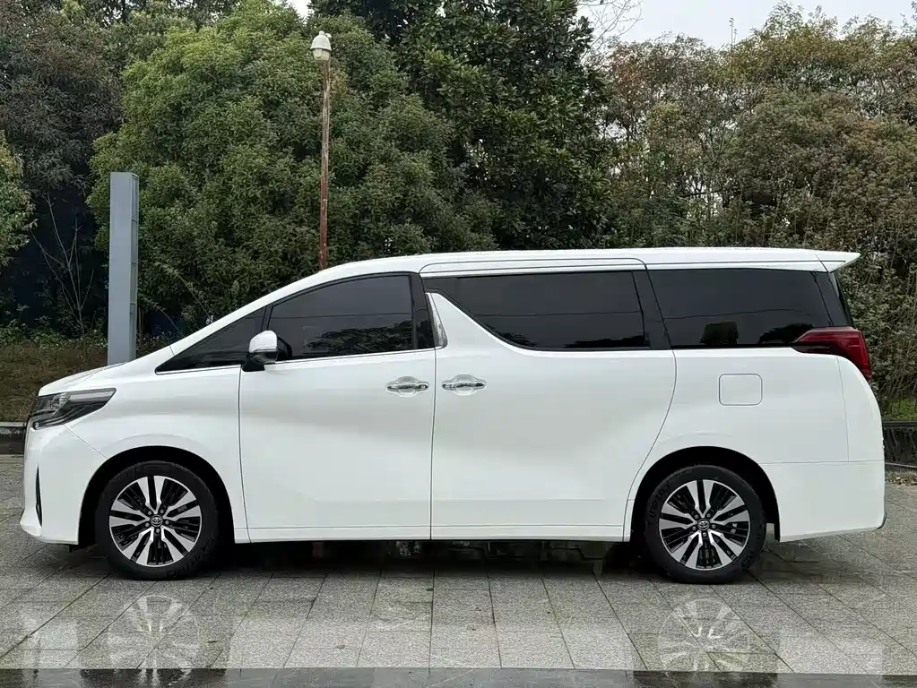Toyota Alphard 2019 — фото 4