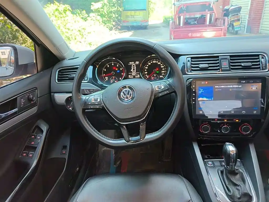 Volkswagen Sagitar 2018 — фото 11