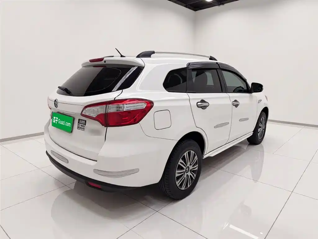 Venucia T70 2017
