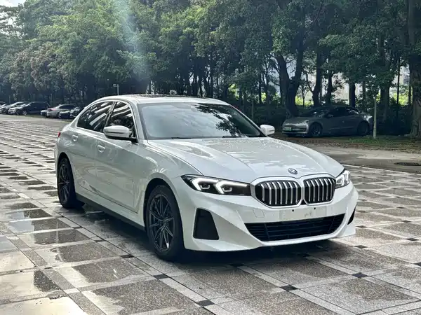 BMW i3 2024
