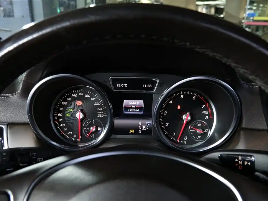 Mercedes-Benz GLE 2018 — фото 20