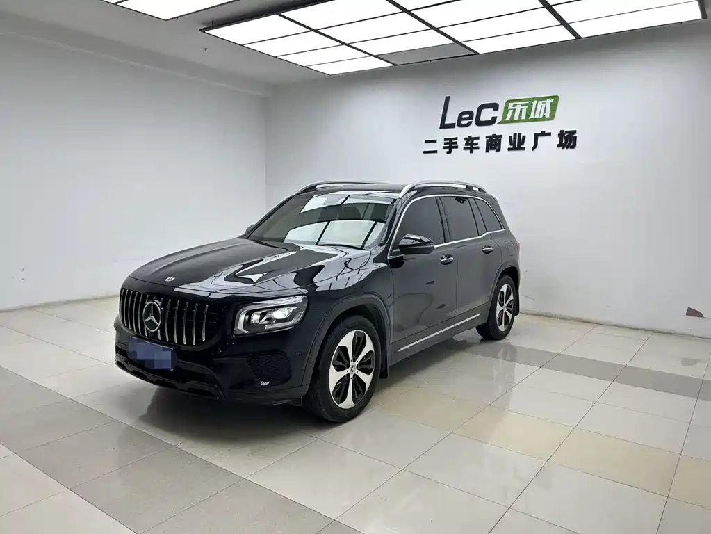Mercedes-Benz GLB 2021 — фото 1