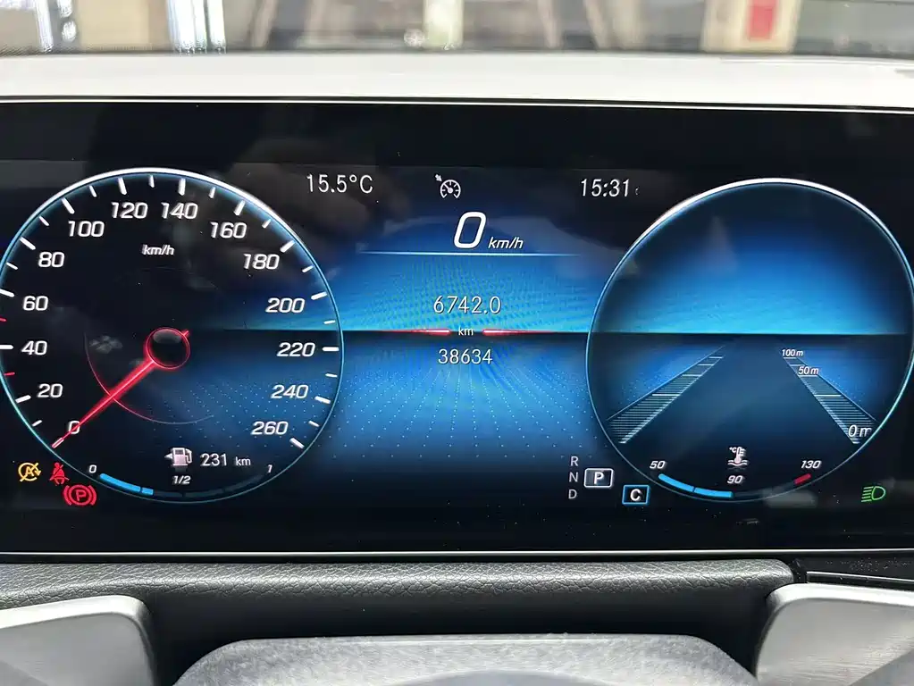 Mercedes-Benz GLB 2021 — фото 16