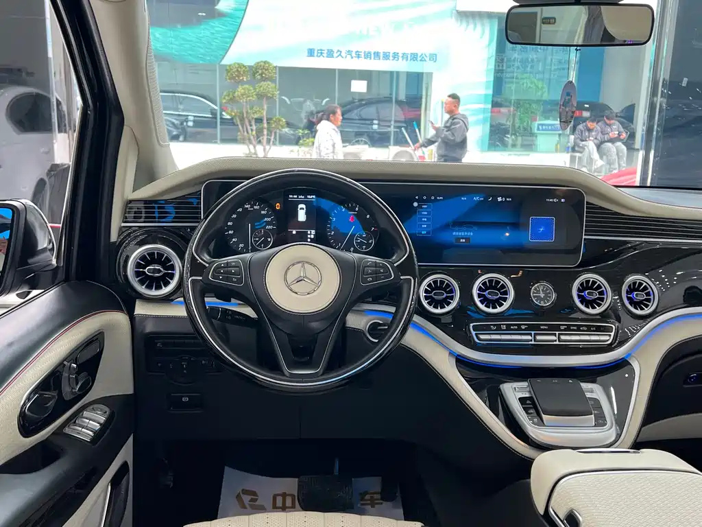 Mercedes-Benz Vito 2023 — фото 10