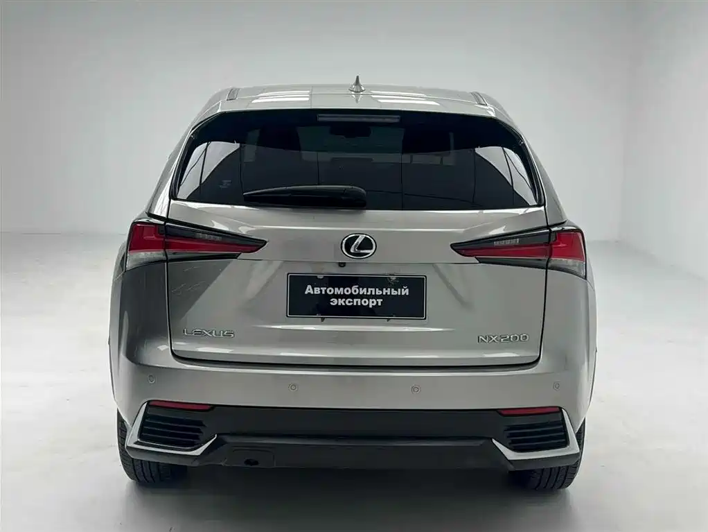 Lexus NX 2021 — фото 11