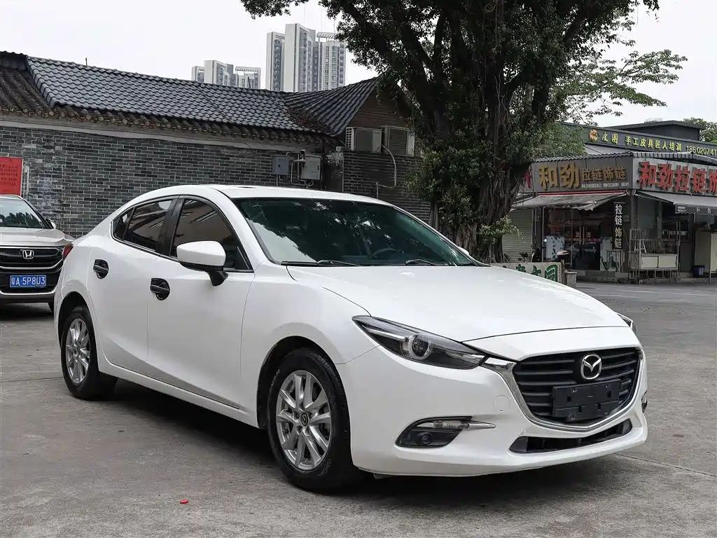 Mazda 3 Axela 2019 — фото 3