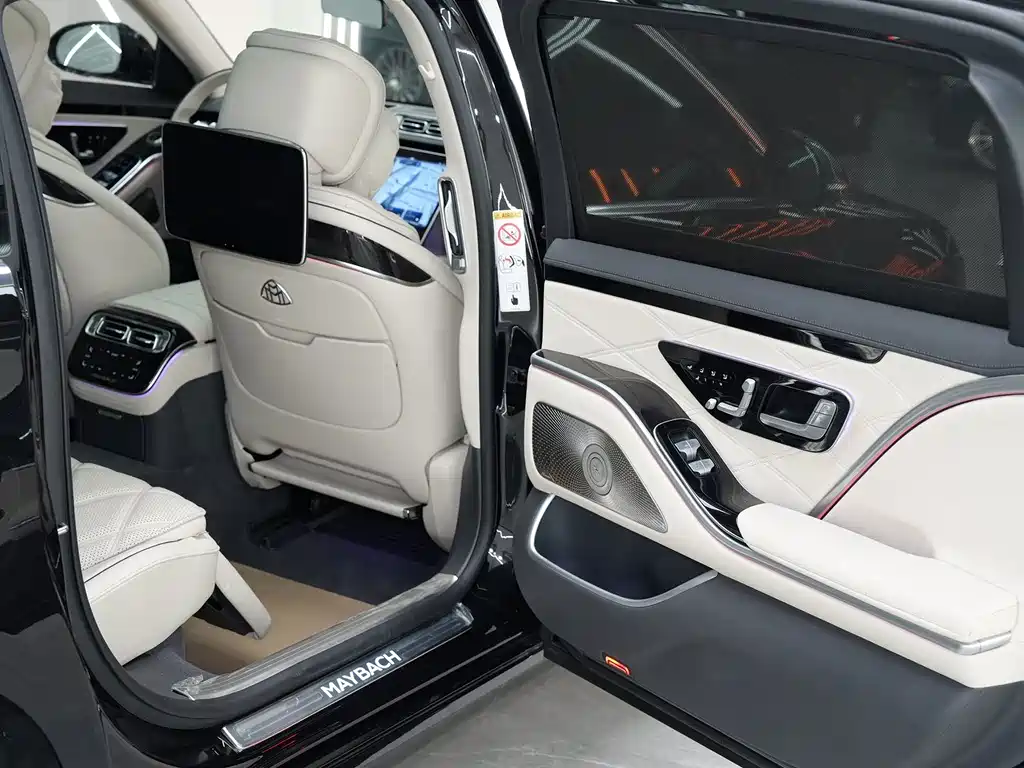 Mercedes-Benz Maybach S-Class 2025 — фото 11