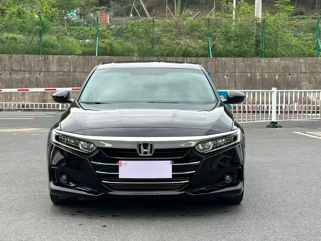 Honda Accord 2022 — фото 2