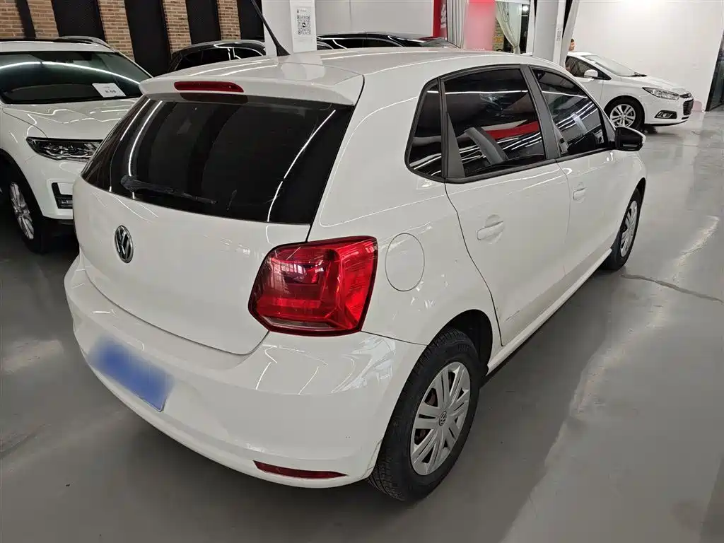 Volkswagen Polo 2016 — фото 14