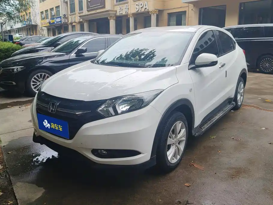 Honda Vezel 2016