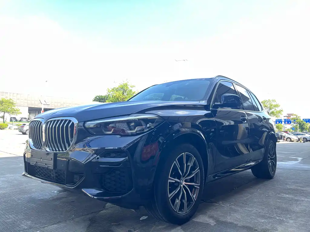 BMW X5 2022 — фото 1