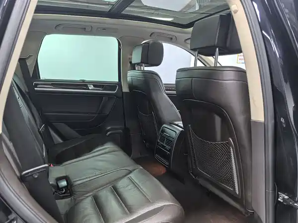Volkswagen Touareg 2012