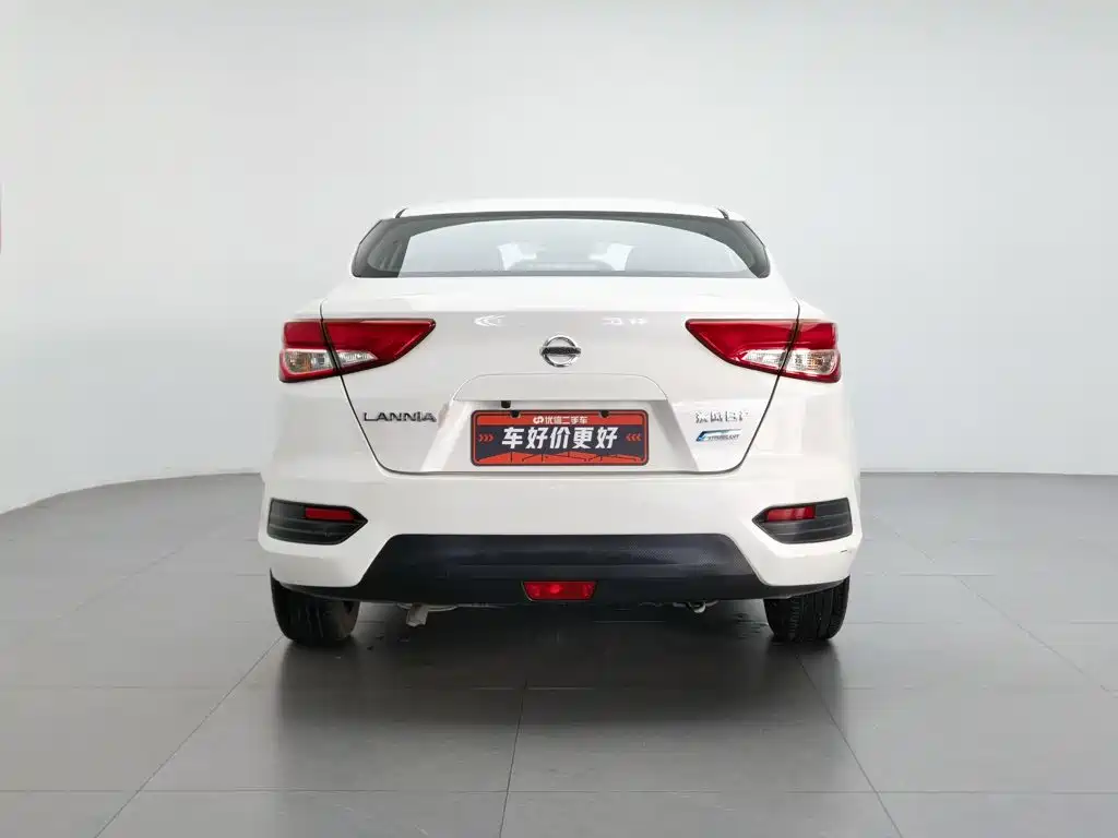 Nissan Bluebird 2019