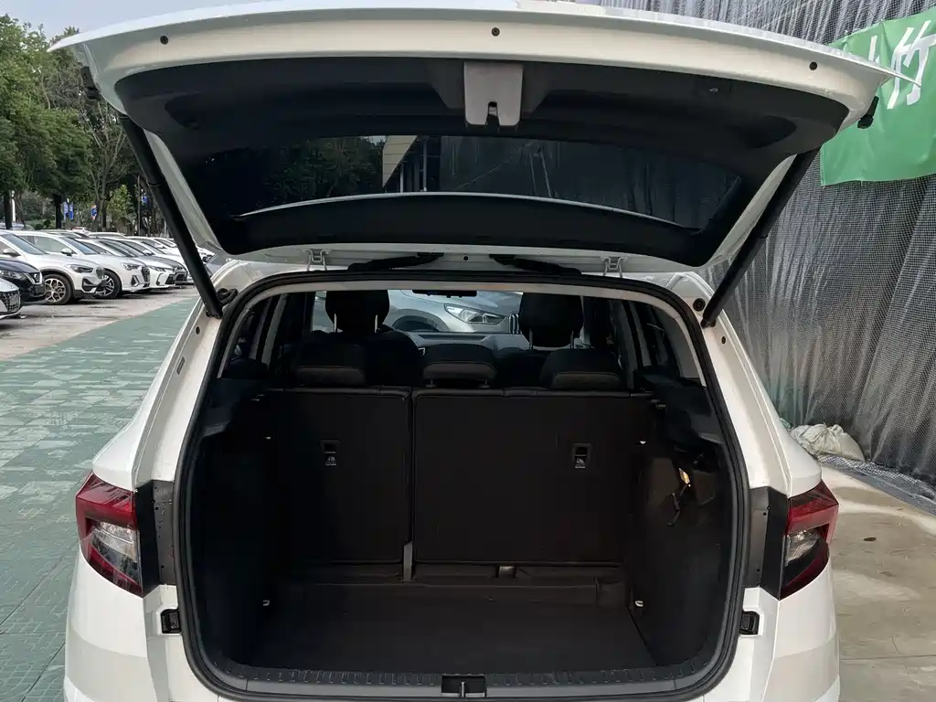 Skoda Karoq 2023 — фото 25