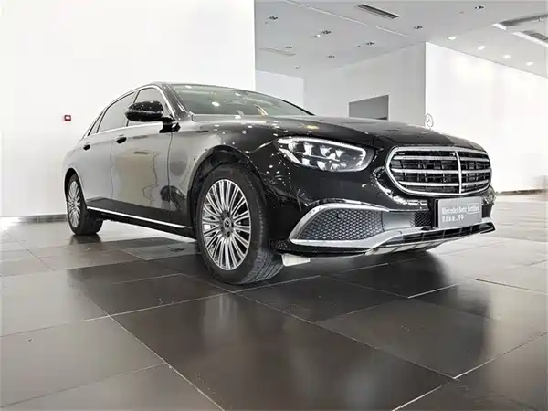 Mercedes-Benz E-Class 2022