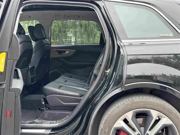 Audi Q7 2023